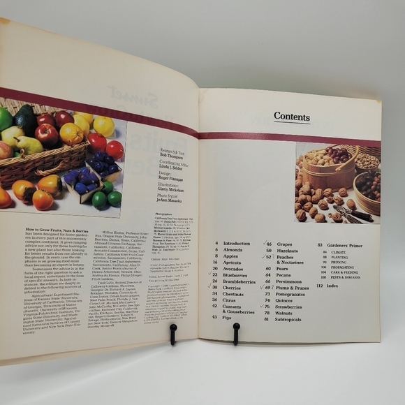 Sunset Books - How to Grow Fruits, Nuts, Berries   Paperback​​​ - Picture 5 of 6